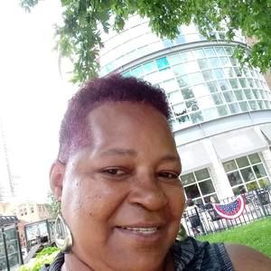 Meet your Posher, Debra